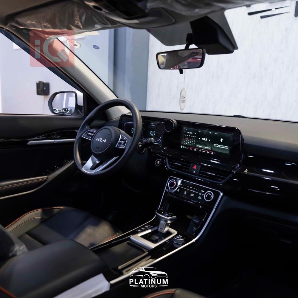https://cdn.iqcars.io19705ab4-e04b-40d1-b500-a75047ff6652_7.jpg